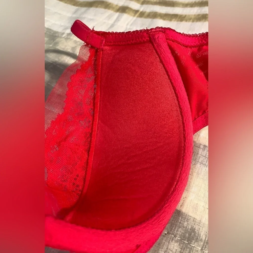 Victoria’s Secret bra - Picture 7 of 7